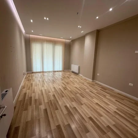 Tirane, shitet apartament 1+1 Kati 4, 110 m² 286.000 € (SQUARE 21)