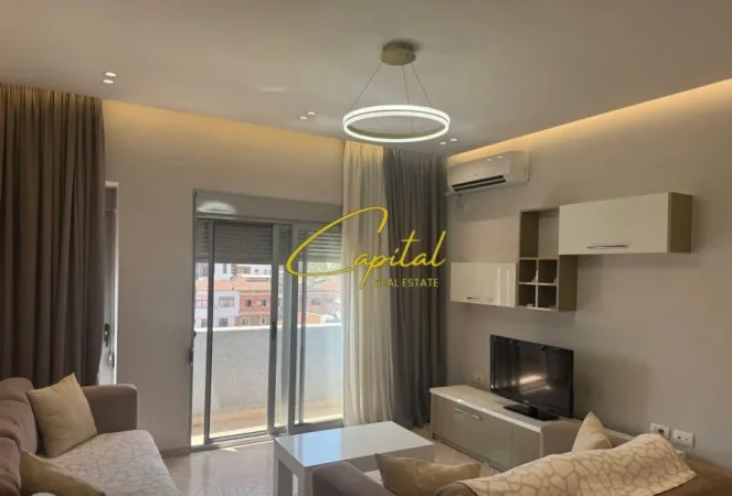 Tirane, jepet me qera apartament 2+1 Kati 5, 90 m² 550 € (SHKOLLA E BASHKUAR)