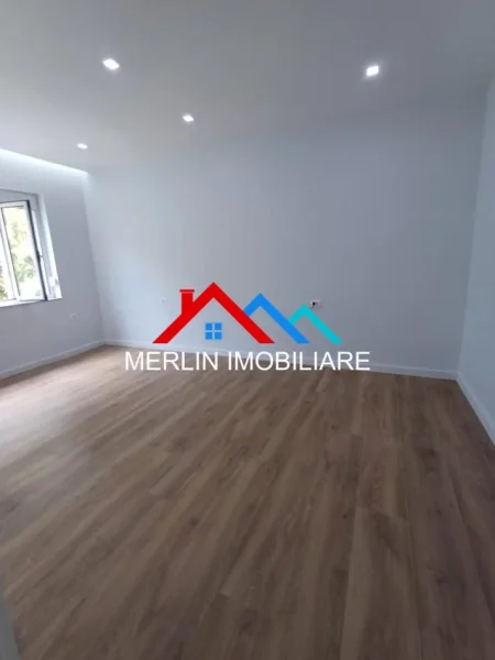 Tirane, shitet apartament 3+1 Kati 2, 100 m² 250.000 € (RRUGA MYSLYM SHYRI)