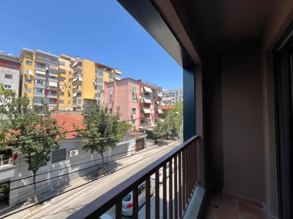 Qira, Apartament 1+1 68m2 (Rruga Tefta Tashko Koco)