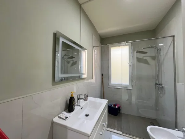 Qira, Apartament 1+1 68m2 (Rruga Tefta Tashko Koco)