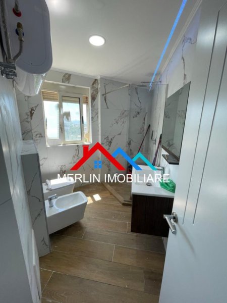 Tirane, shitet apartament 2+1+Ballkon Kati 4, 124 m² 124.000 € (RRUGA SOTIR CACI)