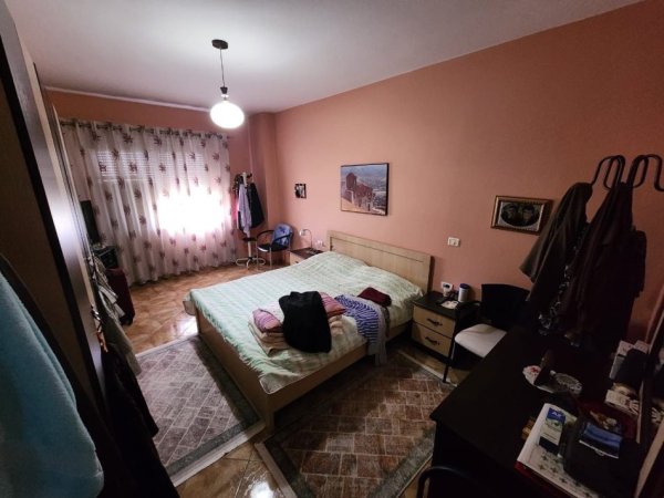 Tirane, shitet apartament 2+1 Kati 3, 106 m² 202.000 € (KOMUNA E PARISIT)