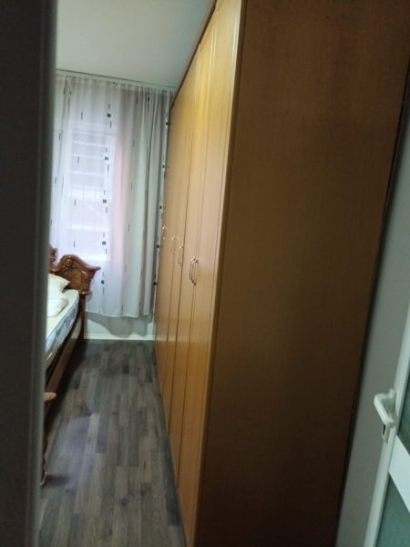 Tirane, jepet me qera apartament 1+1 Kati 2, 60 m² (Ali Demi)