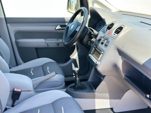 Durres, shitet makine VOLKSWAGEN CADDY 1.9 Nafte, gri e erret manuale Klima