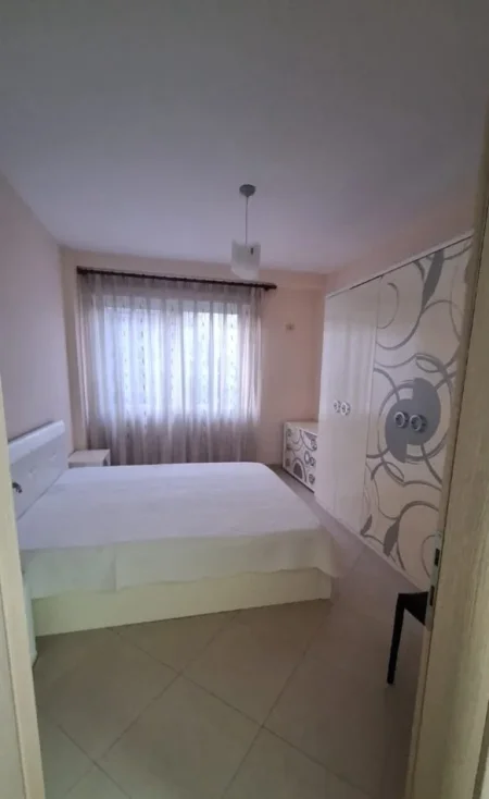 Tirane, jap me qera apartament 2+1+Ballkon Kati 3, 100 m² 700 € 