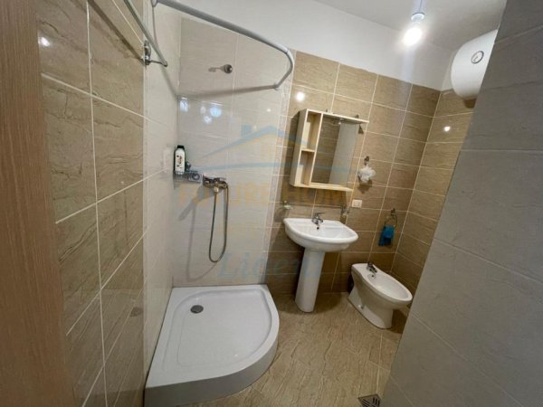 Tirane, shitet apartament 3+1+Ballkon Kati 3, 117 m² 240.000 € (BULEVARDI I RI)