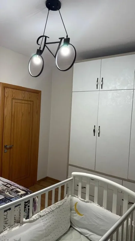 Tirane, jepet me qera 2+1+Ballkon Kati 7, 110 m² 600 € (Rruga e kavajes)