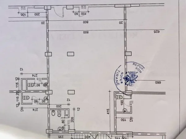 Tirane, jepet me qera ambjent biznesi Kati 0, 110 m² 1.000 € (Neom117480)