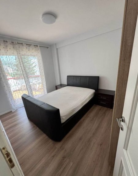 Tirane, jepet me qera apartament 2+1 Kati 4, 100 m² 850 € (Liqeni i Thate, Kompleksi Kolombo)