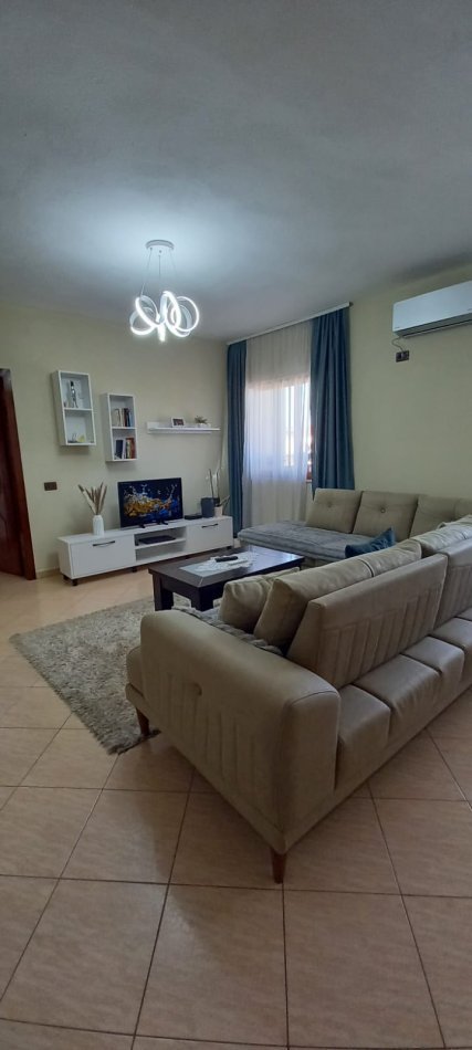 Tirane, shitet apartament 2+1+Ballkon Kati 5, 70 m² 97.000 € (Rruga Pasho Hysa)