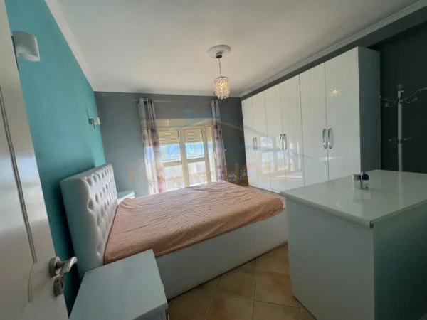 Durres, shitet apartament 3+1+Ballkon Kati 4, 154 m² 170.000 € (Durres)