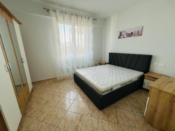 Tirane, jepet me qera apartament 1+1 Kati 8, 60 m² 550 € (Rruga Dhimiter Shuteriqi)