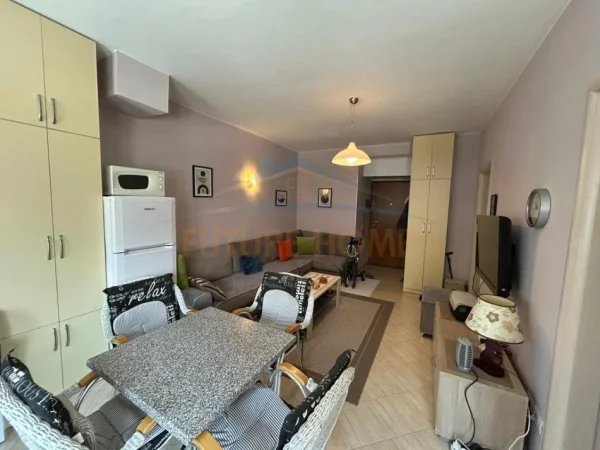 Qerret, shitet apartament 1+1 Kati 2, 58 m² 150.000 € (Kavaje)
