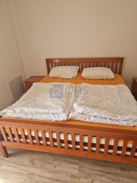 Tirane, jepet me qera apartament 2+1+Aneks+Ballkon Kati 2, 100 m² 460 € (5 Maji , Perball shkolles Kico Blushi.)