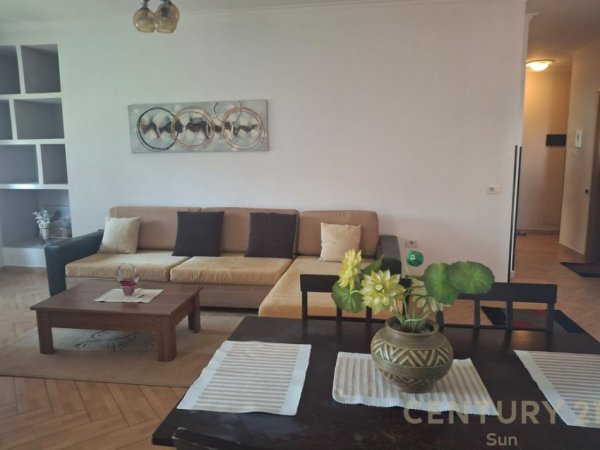 Tirane, jepet me qera apartament 1+1 Kati 5, 72 m² 500 € (tek spitali Gjerman.)