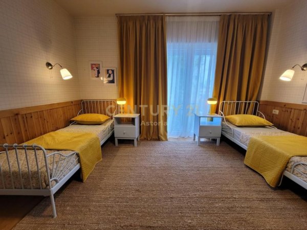 Tirane, jepet me qera apartament 3+1 Kati 5, 130 m² 1.500 € (KODRA E DIELLIT 2)