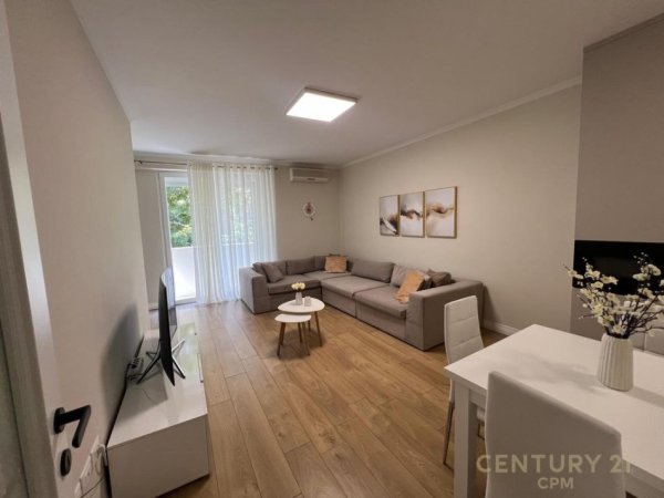 Shqiperi, jepet me qera apartament 2+1 Kati 2, 87 m² 750 € (Hysen Zaloshnja)