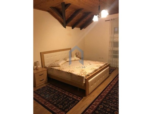 Tirane, jepet me qera apartament 3+1+Ballkon Kati 3, 120 m² 550 € 