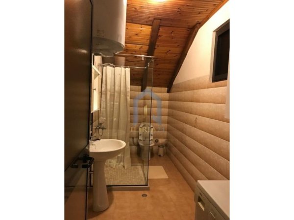Tirane, jepet me qera apartament 3+1+Ballkon Kati 3, 120 m² 550 € 