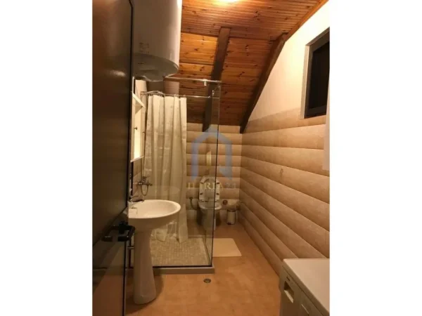 Tirane, jepet me qera apartament 3+1+Ballkon Kati 3, 120 m² 550 € 
