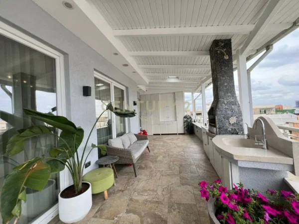 Shqiperi, jepet me qera apartament 2+1 Kati 5, 160 m² 1.400 € (Pavaroti)