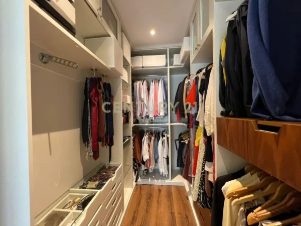 Shqiperi, jepet me qera apartament 2+1 Kati 5, 160 m² 1.400 € (Pavaroti)