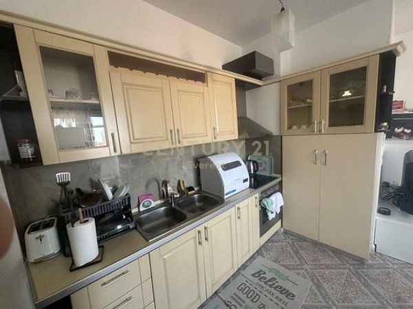 Tirane, jepet me qera apartament 1+1 Kati 5, 73 m² 600 € 