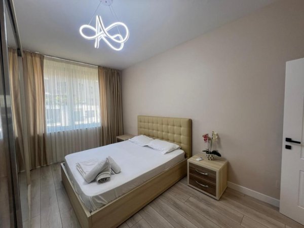 Tirane, jepet me qera apartament 1+1 Kati 9, 59 m² 1.000 € (Rr.e Kosovareve)