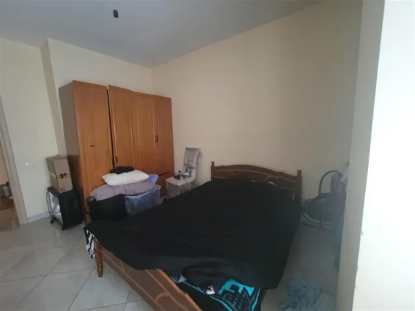 Tirane, shitet apartament 2+1 , 145.000 € (Astir prane rrethit)