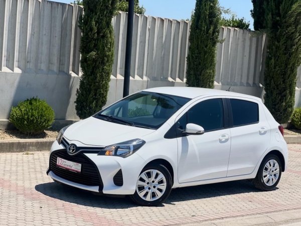 TOYOTA YARIS 1.4 NAFTE 👉 2017 👈 kambio MANUALE 7.300 €
