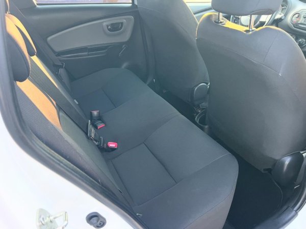 TOYOTA YARIS 1.4 NAFTE 👉 2017 👈 kambio MANUALE 7.300 €