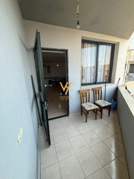 Tirane, jepet me qera apartament 1+1+Ballkon Kati 9, 71 m² 400 € (RRUGA ”BESIM ALLA”)