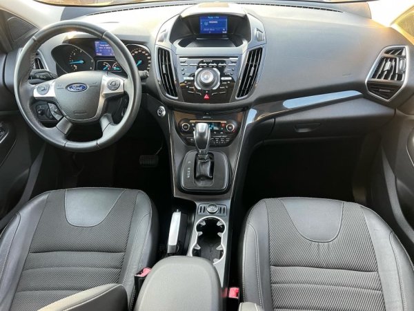 FORD KUGA 2.0 NAFTE 👉 2014 👈 kambio AUTOMATIKE - 120.000 km 10.500 €