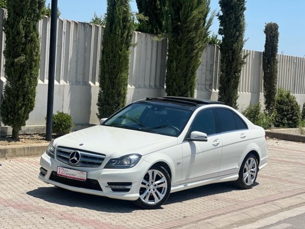 C 220 NAFTE 👉 2013 👈 kambio AUTOMATIKE - FULL PANORAM - look AMG - 11.400 EURO