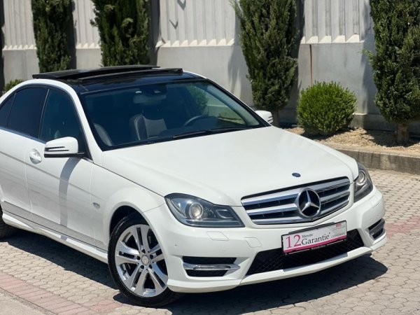 C 220 NAFTE 👉 2013 👈 kambio AUTOMATIKE - FULL PANORAM - look AMG - 11.400 EURO