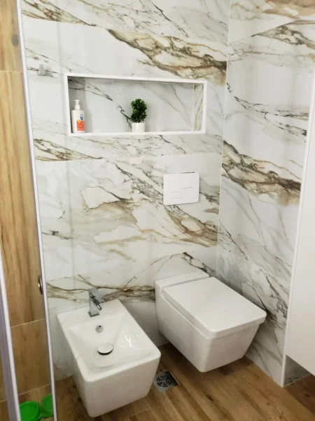 Shqiperi, shitet apartament 2+1 Kati 1, 118 m² 250.000 € (Unaza e re Astir)