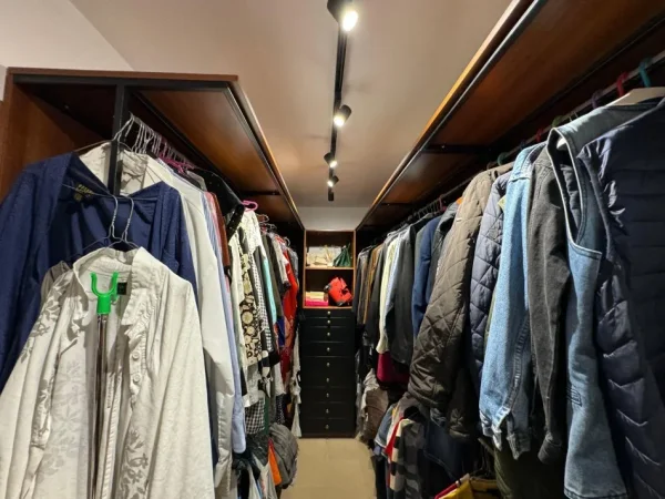 Tirane, shitet Kati 8, 250 m² 640.000 € (Sheshi Skënderbej)