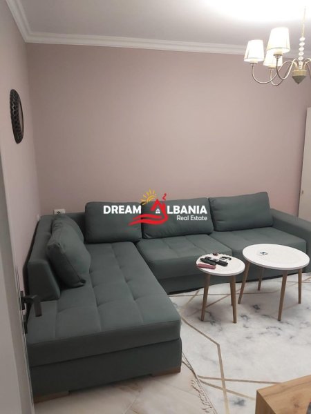 Tirane, jepet me qera apartament 1+1 , 80 m² 600 € 