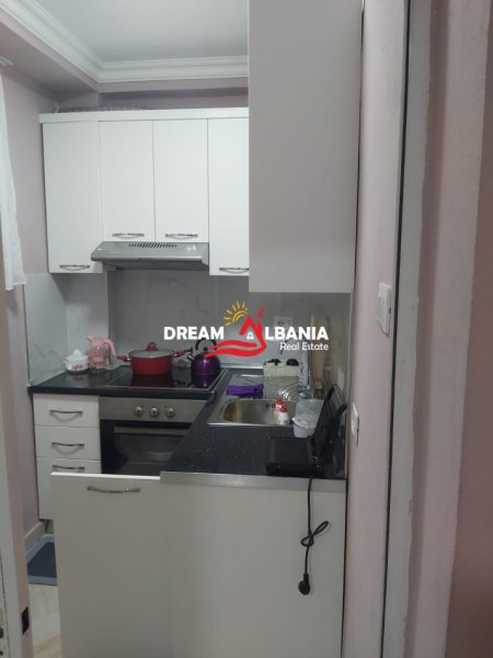 Tirane, jepet me qera apartament 1+1 , 80 m² 600 € 