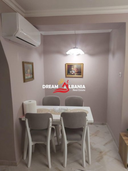 Tirane, jepet me qera apartament 1+1 , 80 m² 600 € 