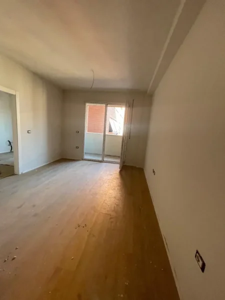Tirane, shitet apartament 1+1+Aneks+Ballkon Kati 6, 65 m² 96.000 € (Rezidenca Golden Park 3)