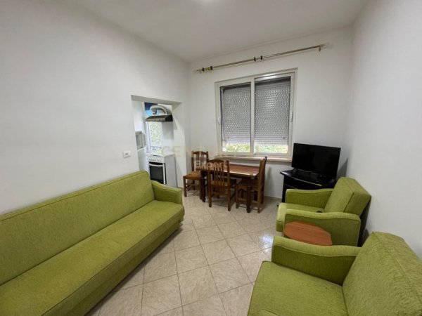 Tirane, jepet me qera apartament 2+1 Kati 5, 58 m² 550 € (Rruga Sami Frasheri)