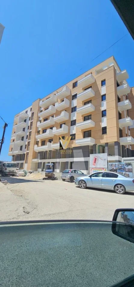 Mali Robit, shitet apartament 1+1+Ballkon Kati 2, 59 m² 71.200 € (MALI I ROBIT)