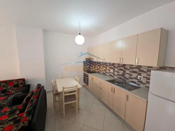 Tirane, shitet apartament 1+1 Kati 3, 84 m² 109.000 € (MISTO MAME)