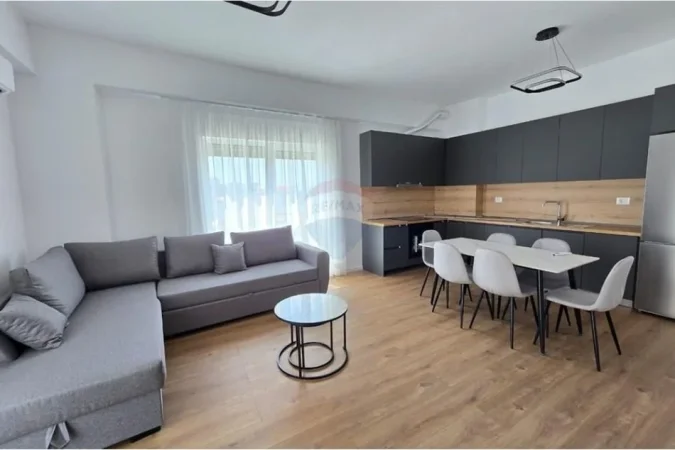 Tirane, jepet me qera apartament 2+1 , 85 m² 600 € (Kompleksi Kaimi)