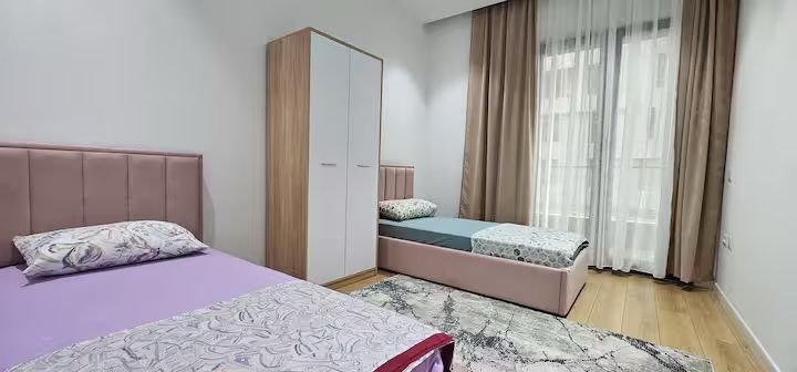 Tirane, jepet me qera apartament 2+1 Kati 3, 125 m² 1.200 € (square 21)