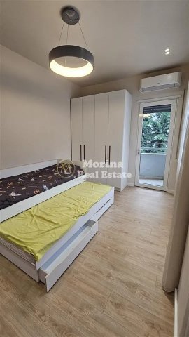 Tirane, shes apartament 3+1 Kati 1, 130 m² 320.000 € (Liqeni i thate)