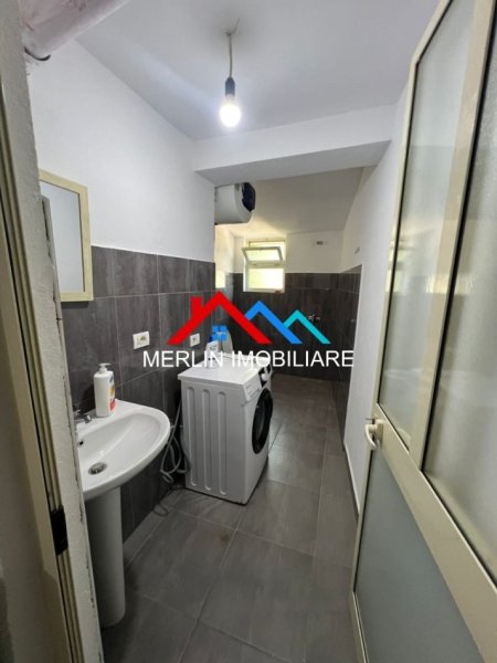 Tirane, jepet me qera garsonier Kati 1, 39 m² 200 € (RRUGA FUAT TOPTANI)