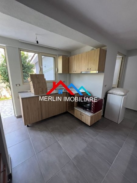 Tirane, jepet me qera garsonier Kati 1, 39 m² 200 € (RRUGA FUAT TOPTANI)